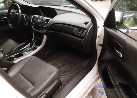 2013 Honda Accord Sport z USA, uszkodzony, nr VIN 1HGCR2F58DA243638